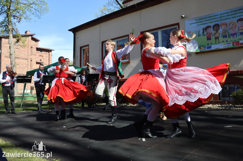 Fotorelacja: Powitanie partnerów projektu Erasmus+ w przedszkolu nr 1 w Zawierciu
