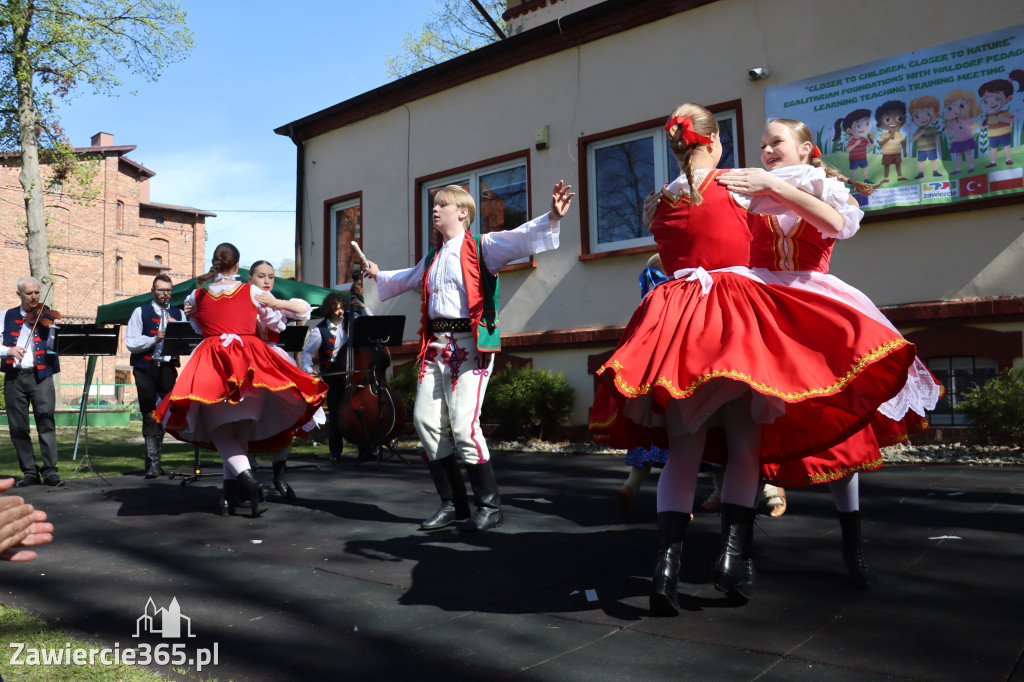 Fotorelacja: Powitanie partnerów projektu Erasmus+ w przedszkolu nr 1 w Zawierciu