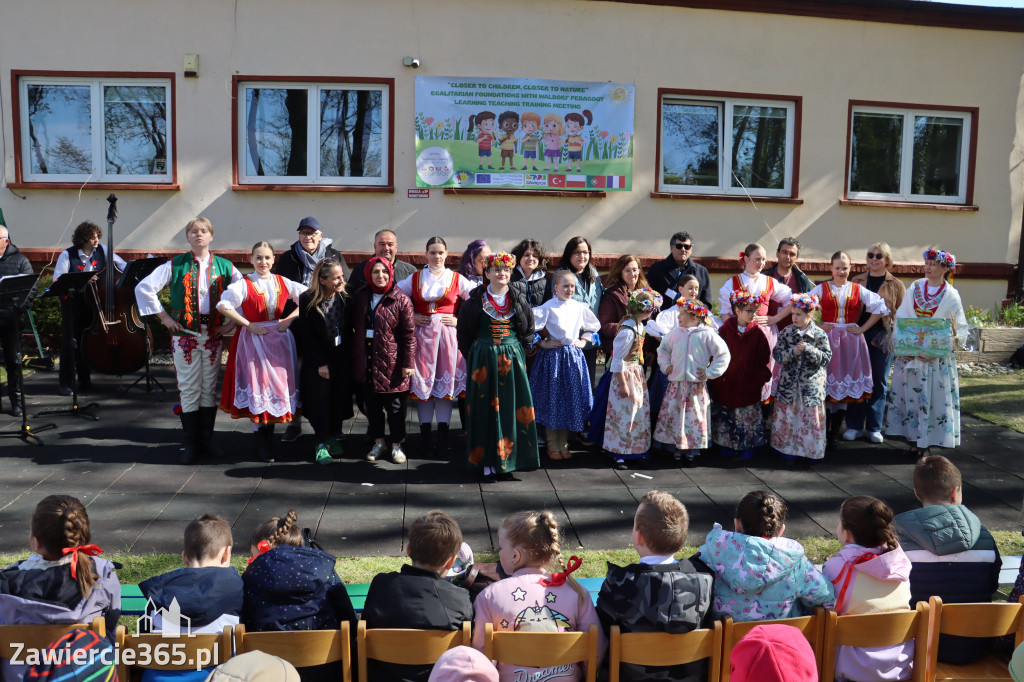 Fotorelacja: Powitanie partnerów projektu Erasmus+ w przedszkolu nr 1 w Zawierciu