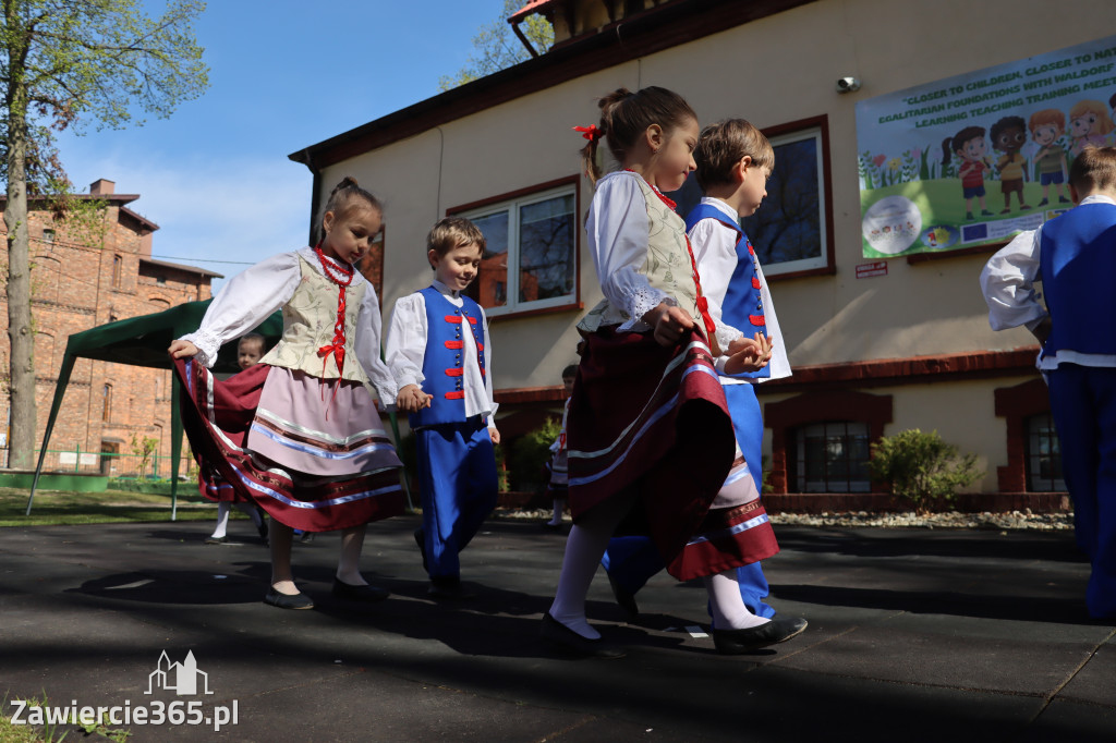 Fotorelacja: Powitanie partnerów projektu Erasmus+ w przedszkolu nr 1 w Zawierciu