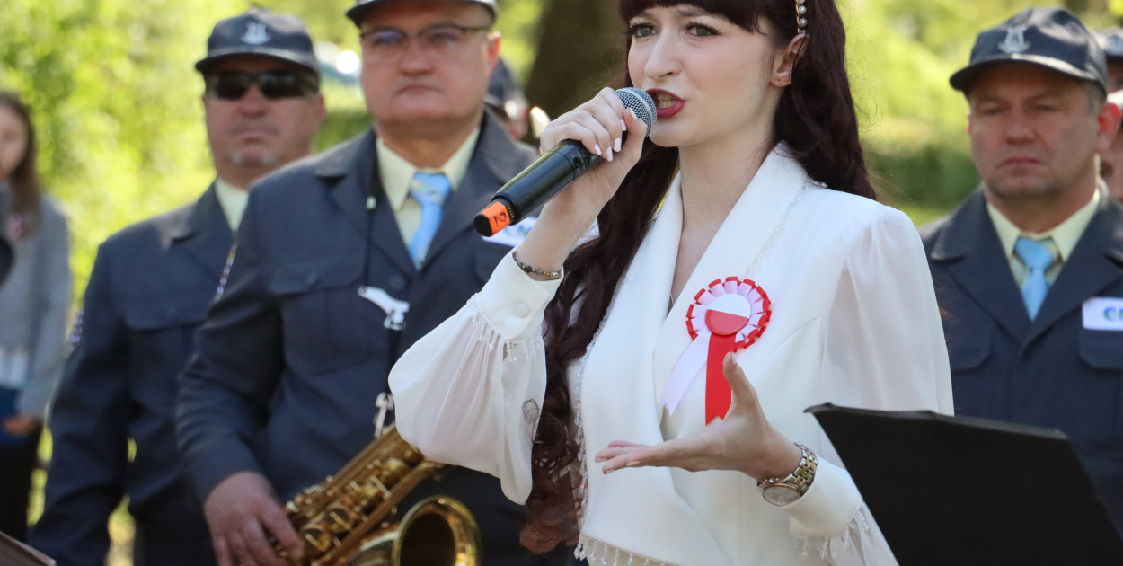 Fotorelacja Zawiercie: 235. rocznica uchwalenia Konstytucji 3 Maja
