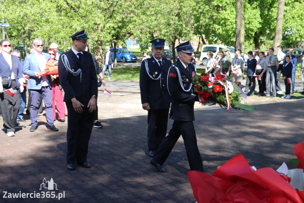 Fotorelacja Zawiercie: 235. rocznica uchwalenia Konstytucji 3 Maja