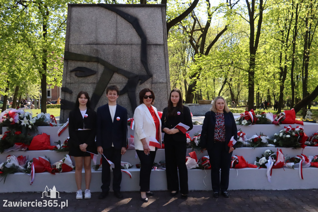 Fotorelacja Zawiercie: 235. rocznica uchwalenia Konstytucji 3 Maja