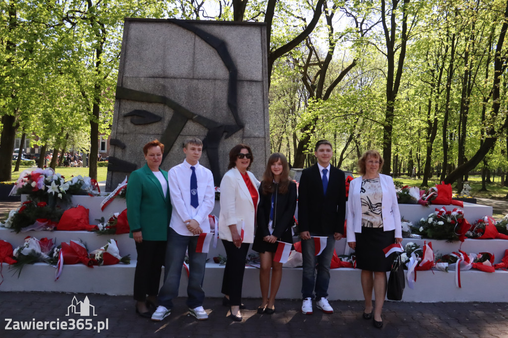 Fotorelacja Zawiercie: 235. rocznica uchwalenia Konstytucji 3 Maja