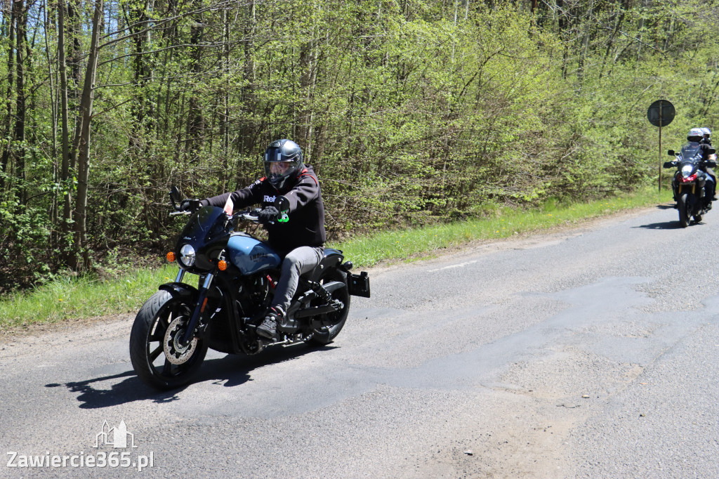 Fotorelacja I: IV Motopiknik w Łazach - parada motocykli