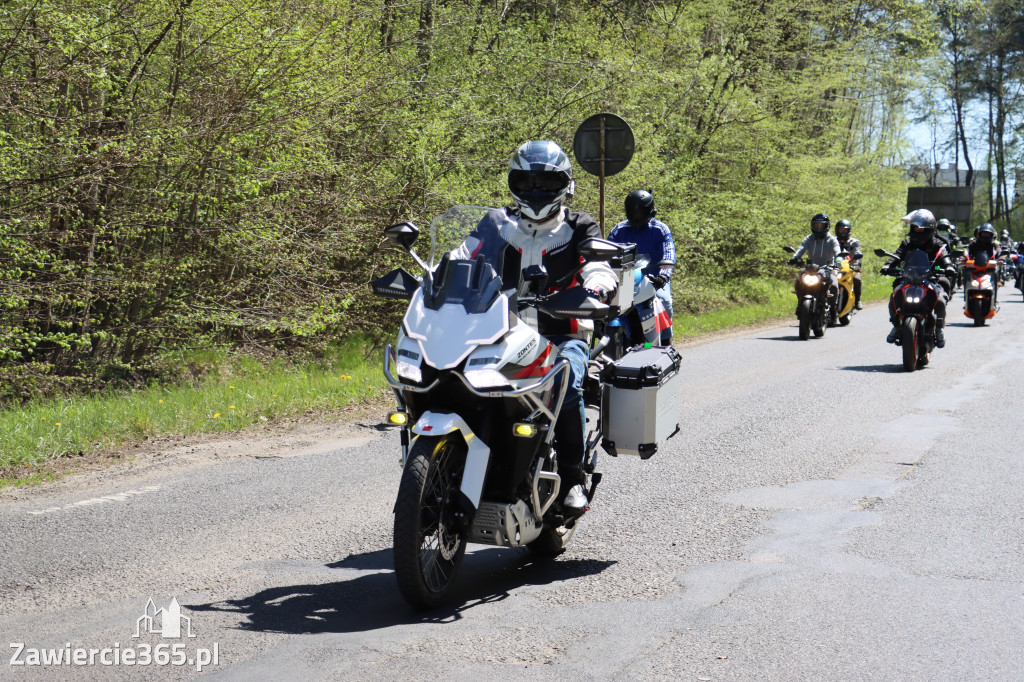 Fotorelacja I: IV Motopiknik w Łazach - parada motocykli