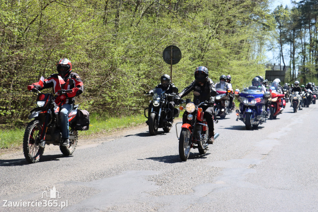 Fotorelacja I: IV Motopiknik w Łazach - parada motocykli