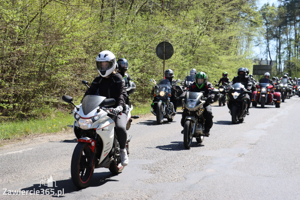 Fotorelacja I: IV Motopiknik w Łazach - parada motocykli