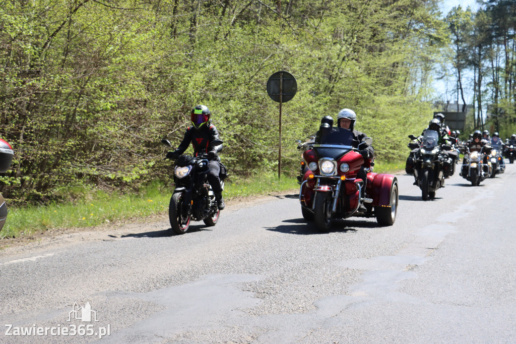 Fotorelacja I: IV Motopiknik w Łazach - parada motocykli