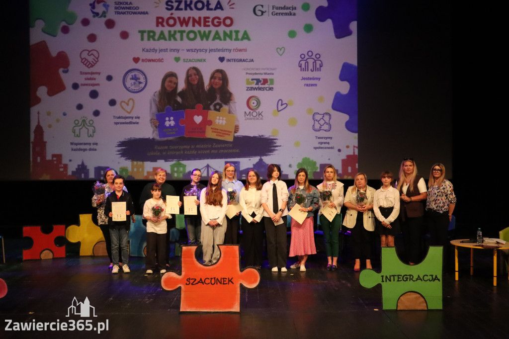 Fotorelacja: Szkoła Równego Traktowania w MOK Zawiercie