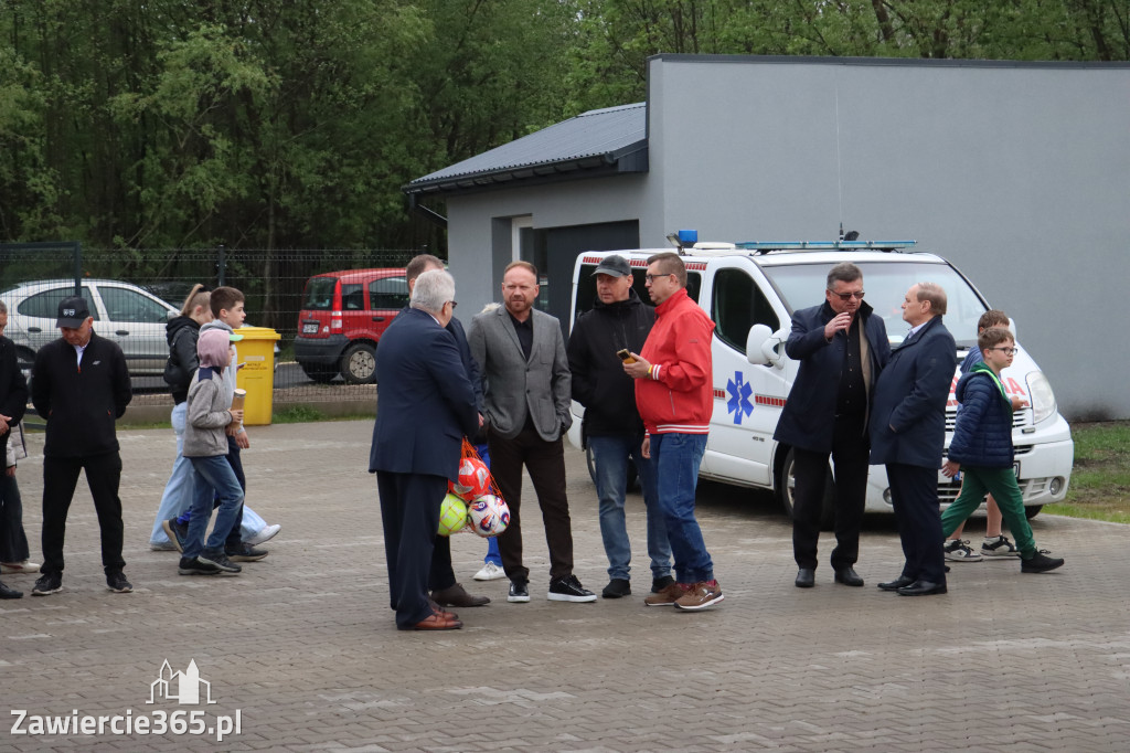 Fotorelacja: Uroczystość otwarcia stadionu miejskiego w Łazach po rewitalizacji