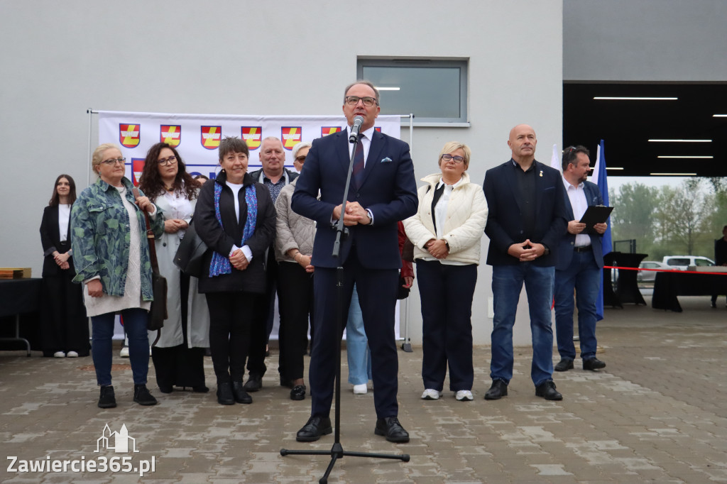 Fotorelacja: Uroczystość otwarcia stadionu miejskiego w Łazach po rewitalizacji