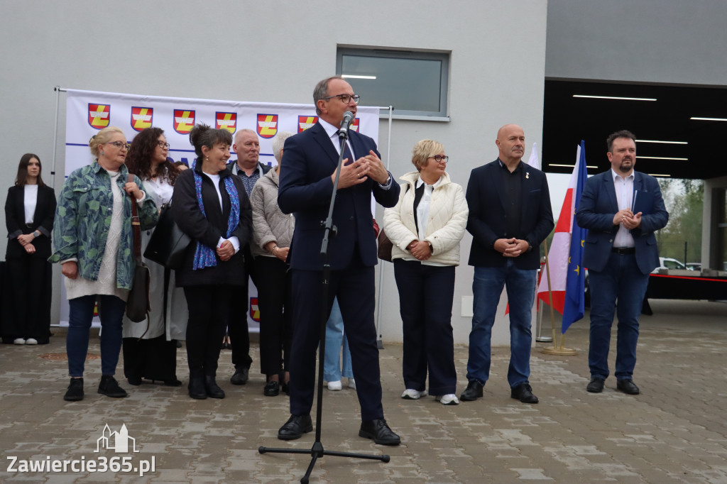 Fotorelacja: Uroczystość otwarcia stadionu miejskiego w Łazach po rewitalizacji