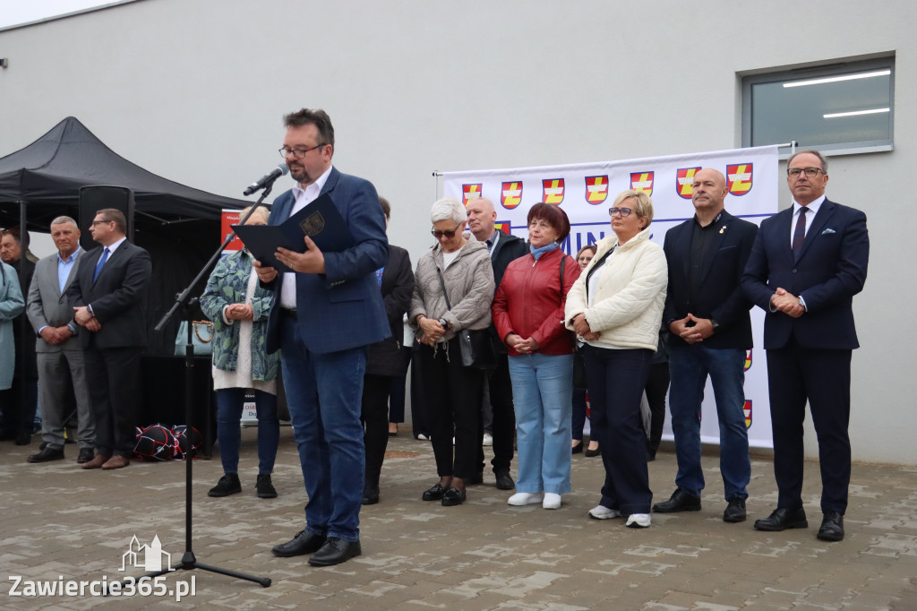 Fotorelacja: Uroczystość otwarcia stadionu miejskiego w Łazach po rewitalizacji