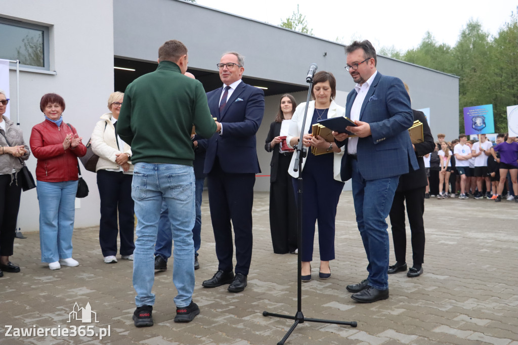 Fotorelacja: Uroczystość otwarcia stadionu miejskiego w Łazach po rewitalizacji