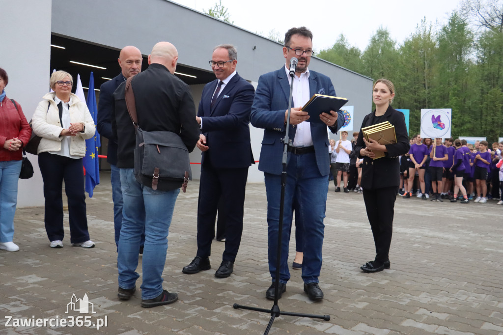 Fotorelacja: Uroczystość otwarcia stadionu miejskiego w Łazach po rewitalizacji