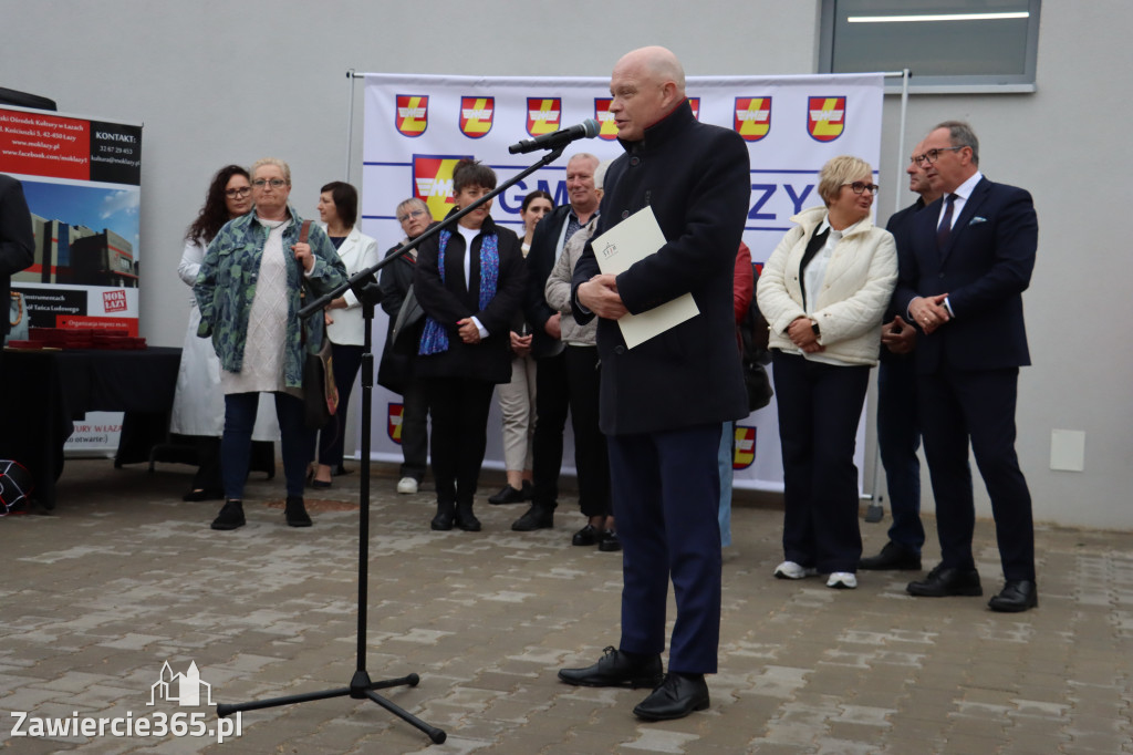Fotorelacja: Uroczystość otwarcia stadionu miejskiego w Łazach po rewitalizacji