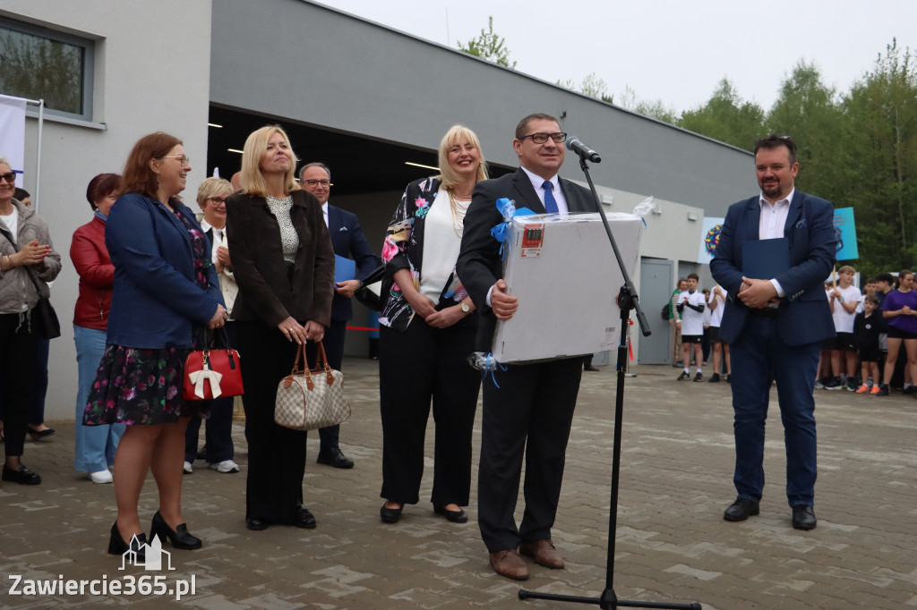 Fotorelacja: Uroczystość otwarcia stadionu miejskiego w Łazach po rewitalizacji