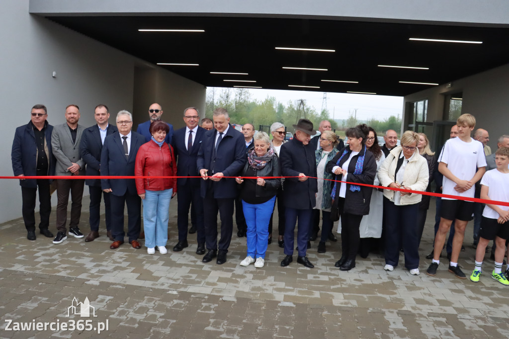 Fotorelacja: Uroczystość otwarcia stadionu miejskiego w Łazach po rewitalizacji