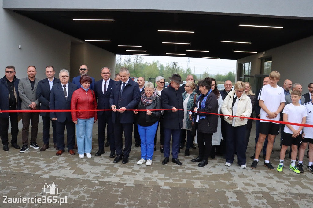Fotorelacja: Uroczystość otwarcia stadionu miejskiego w Łazach po rewitalizacji