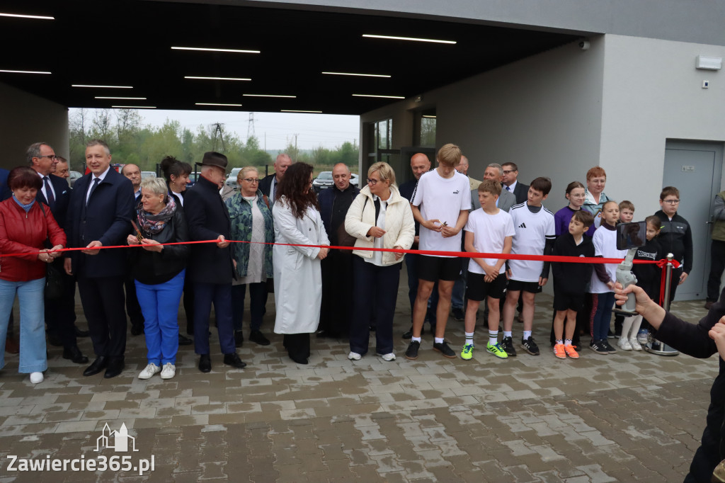 Fotorelacja: Uroczystość otwarcia stadionu miejskiego w Łazach po rewitalizacji