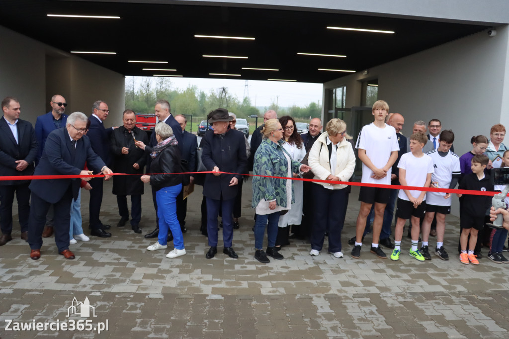 Fotorelacja: Uroczystość otwarcia stadionu miejskiego w Łazach po rewitalizacji