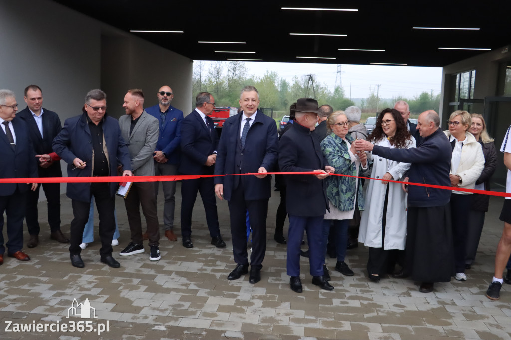 Fotorelacja: Uroczystość otwarcia stadionu miejskiego w Łazach po rewitalizacji