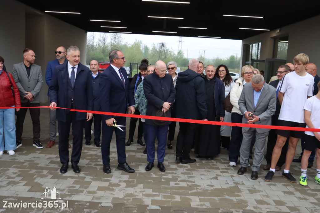 Fotorelacja: Uroczystość otwarcia stadionu miejskiego w Łazach po rewitalizacji