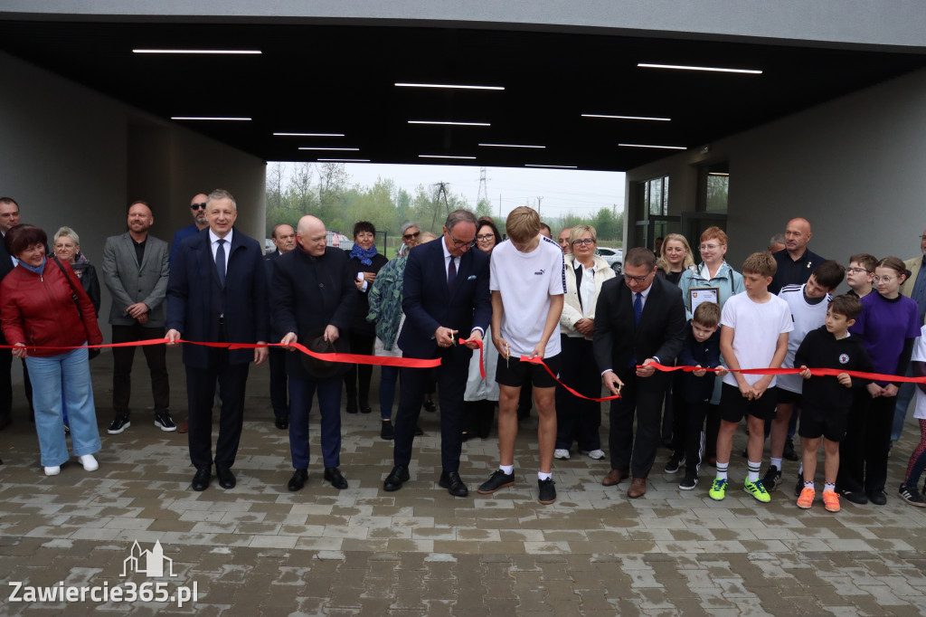 Fotorelacja: Uroczystość otwarcia stadionu miejskiego w Łazach po rewitalizacji