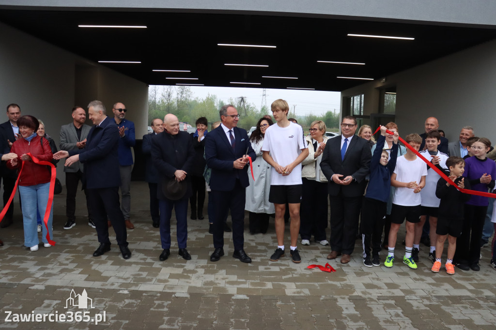 Fotorelacja: Uroczystość otwarcia stadionu miejskiego w Łazach po rewitalizacji