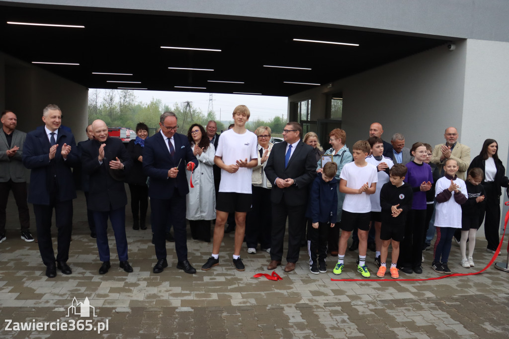 Fotorelacja: Uroczystość otwarcia stadionu miejskiego w Łazach po rewitalizacji