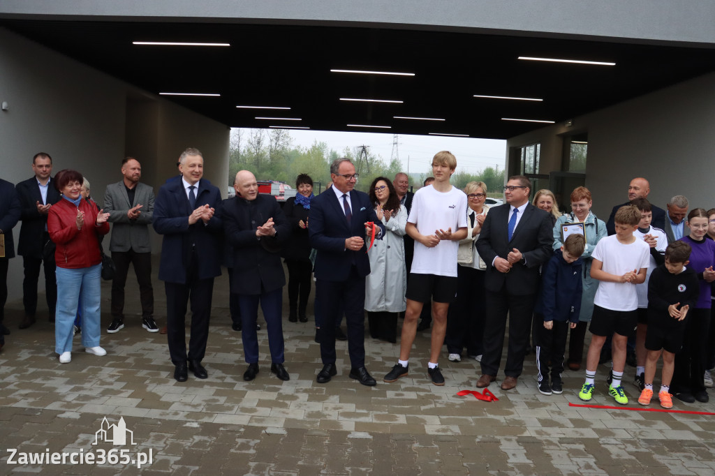Fotorelacja: Uroczystość otwarcia stadionu miejskiego w Łazach po rewitalizacji