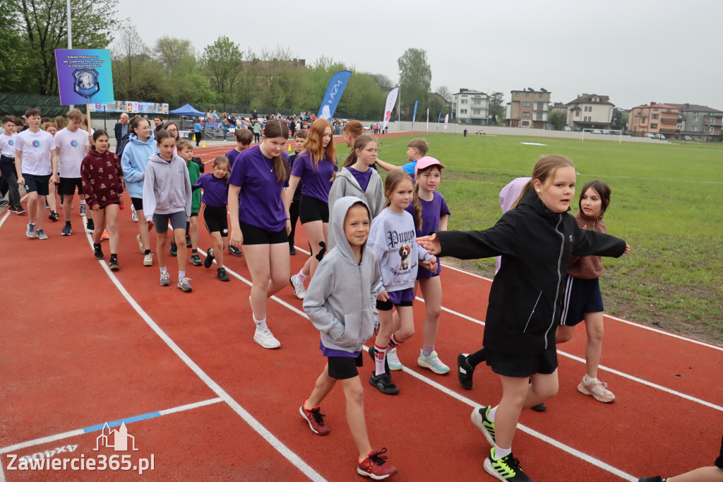 Fotorelacja: Uroczystość otwarcia stadionu miejskiego w Łazach po rewitalizacji