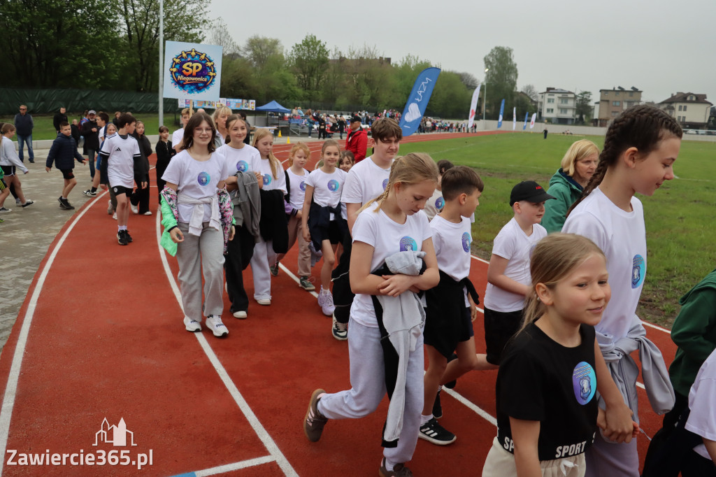 Fotorelacja: Uroczystość otwarcia stadionu miejskiego w Łazach po rewitalizacji