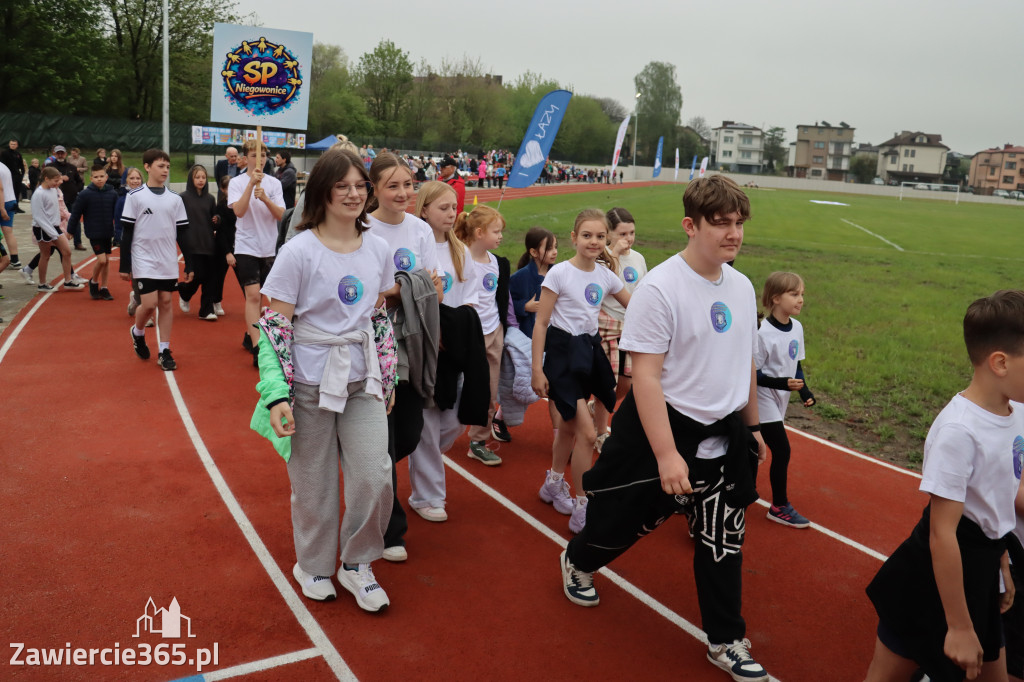 Fotorelacja: Uroczystość otwarcia stadionu miejskiego w Łazach po rewitalizacji