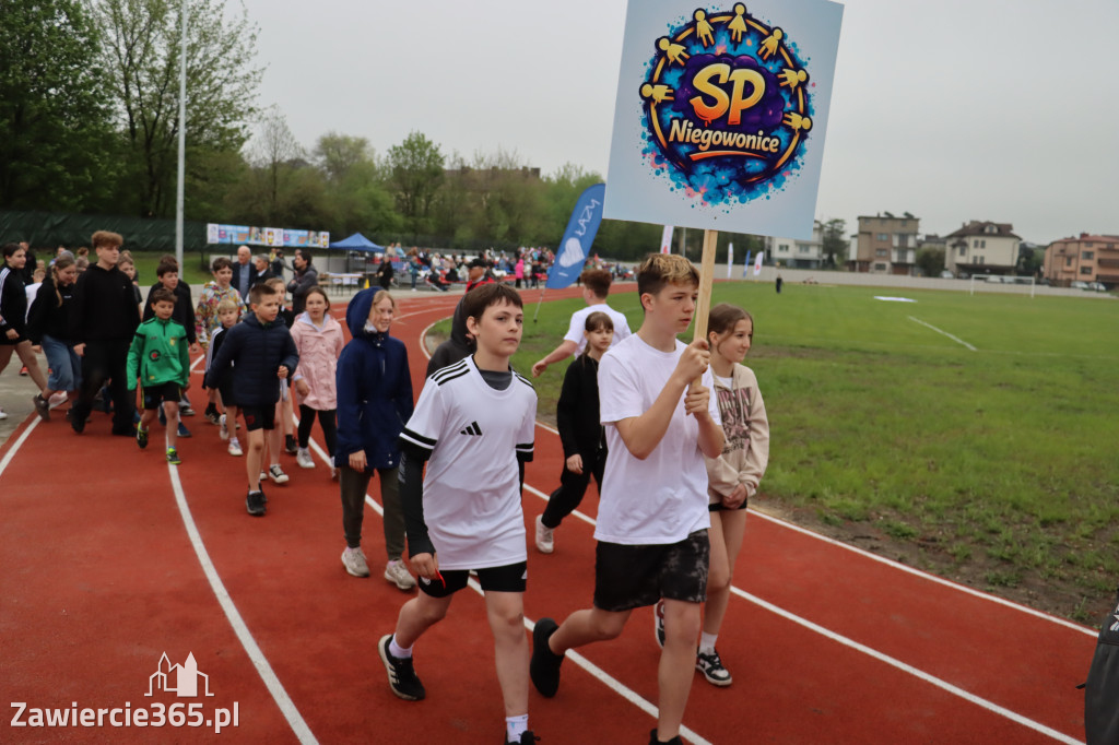 Fotorelacja: Uroczystość otwarcia stadionu miejskiego w Łazach po rewitalizacji