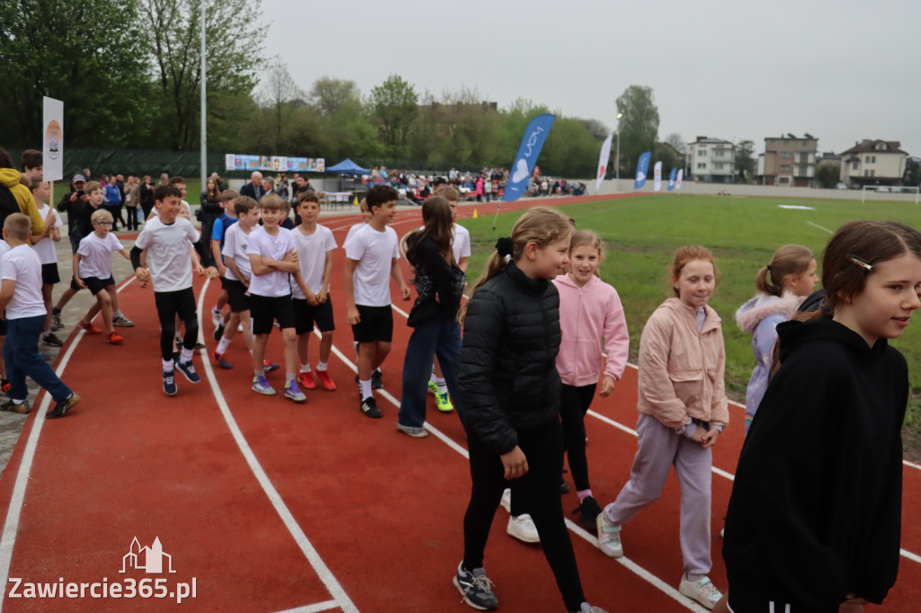 Fotorelacja: Uroczystość otwarcia stadionu miejskiego w Łazach po rewitalizacji