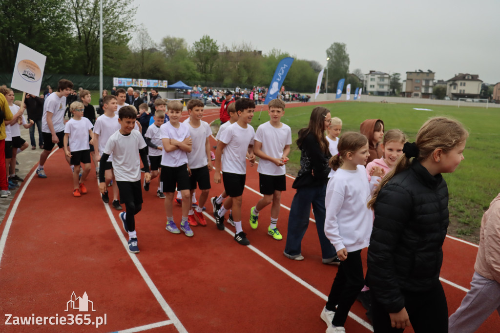 Fotorelacja: Uroczystość otwarcia stadionu miejskiego w Łazach po rewitalizacji