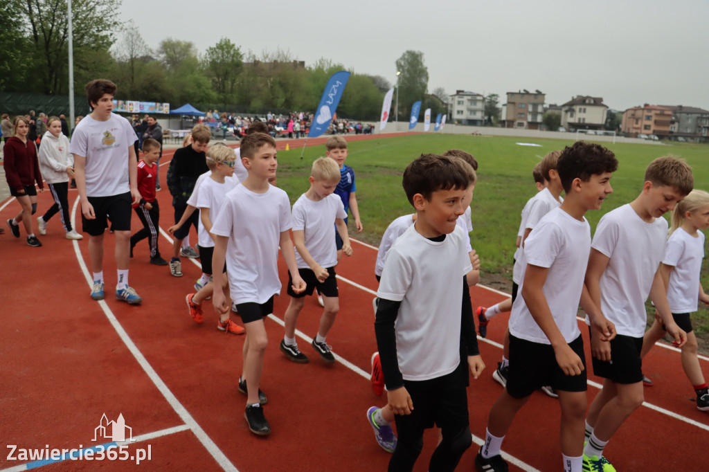 Fotorelacja: Uroczystość otwarcia stadionu miejskiego w Łazach po rewitalizacji