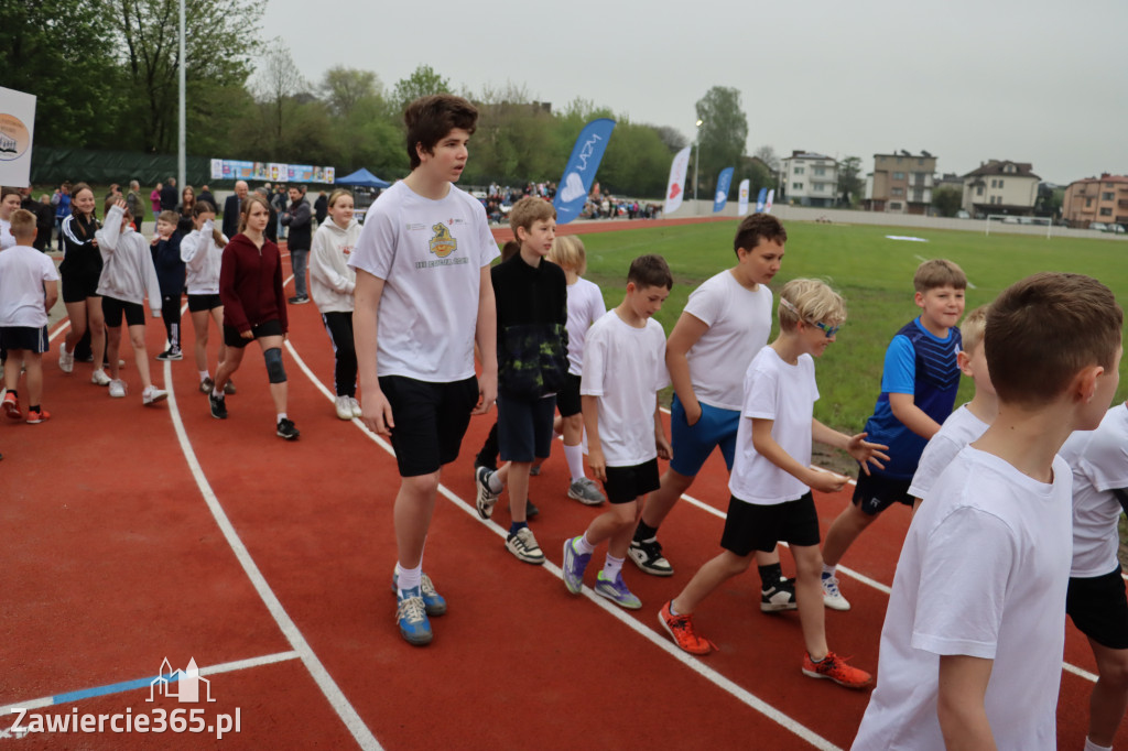Fotorelacja: Uroczystość otwarcia stadionu miejskiego w Łazach po rewitalizacji