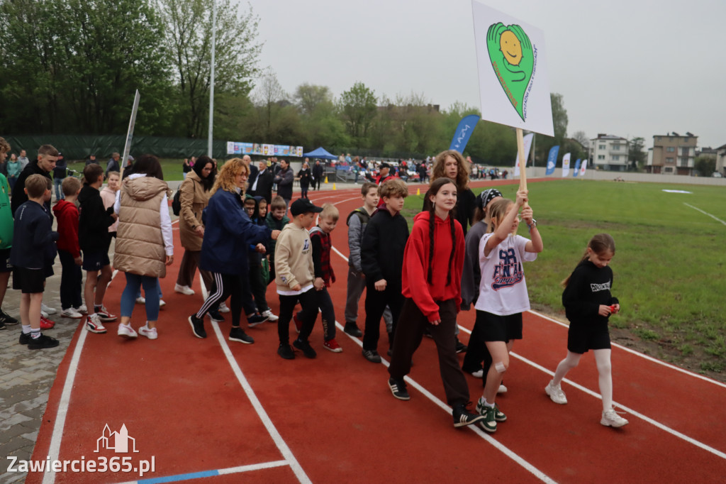 Fotorelacja: Uroczystość otwarcia stadionu miejskiego w Łazach po rewitalizacji