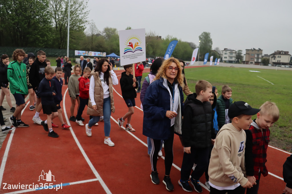 Fotorelacja: Uroczystość otwarcia stadionu miejskiego w Łazach po rewitalizacji
