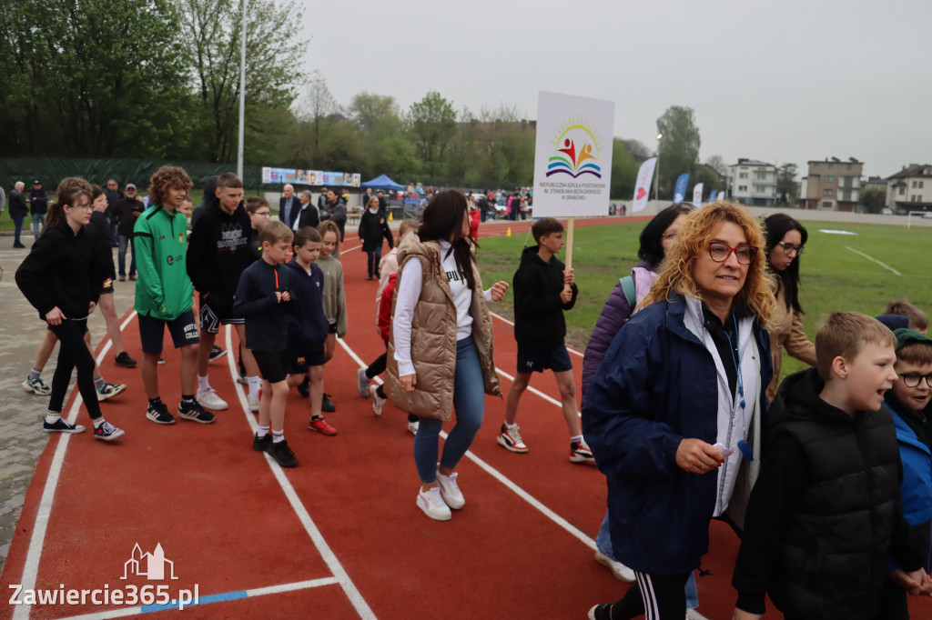 Fotorelacja: Uroczystość otwarcia stadionu miejskiego w Łazach po rewitalizacji