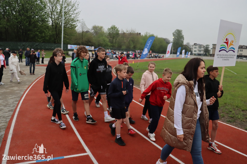 Fotorelacja: Uroczystość otwarcia stadionu miejskiego w Łazach po rewitalizacji