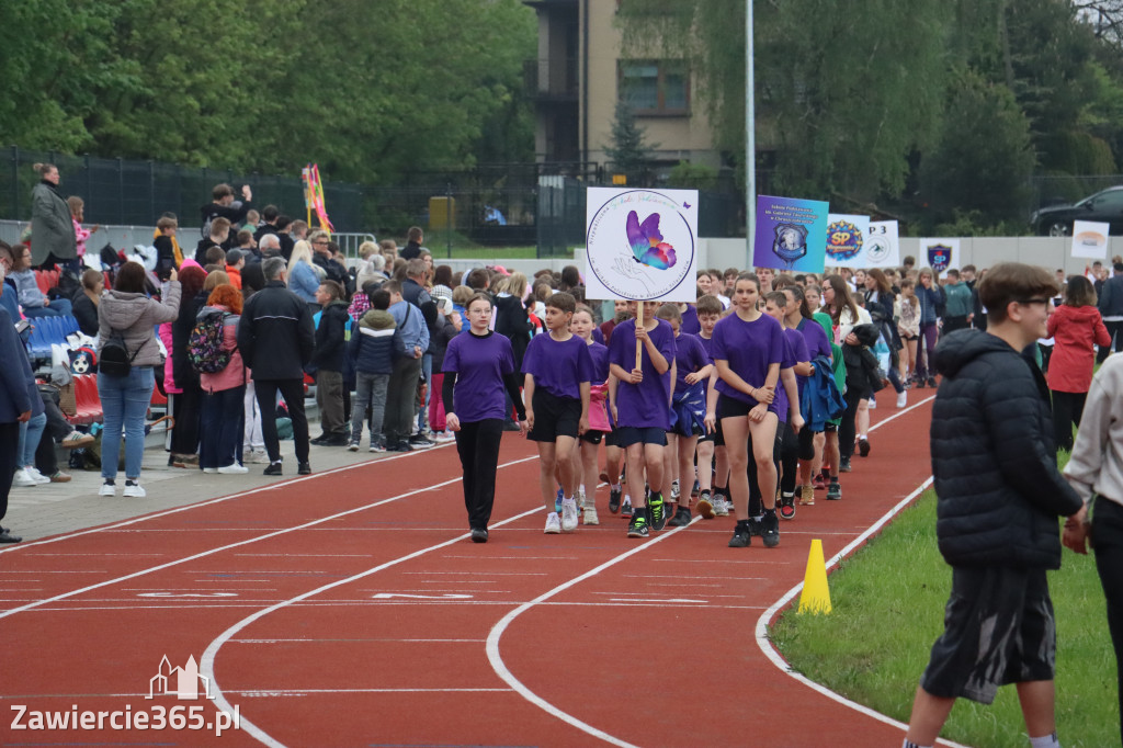 Fotorelacja: Uroczystość otwarcia stadionu miejskiego w Łazach po rewitalizacji