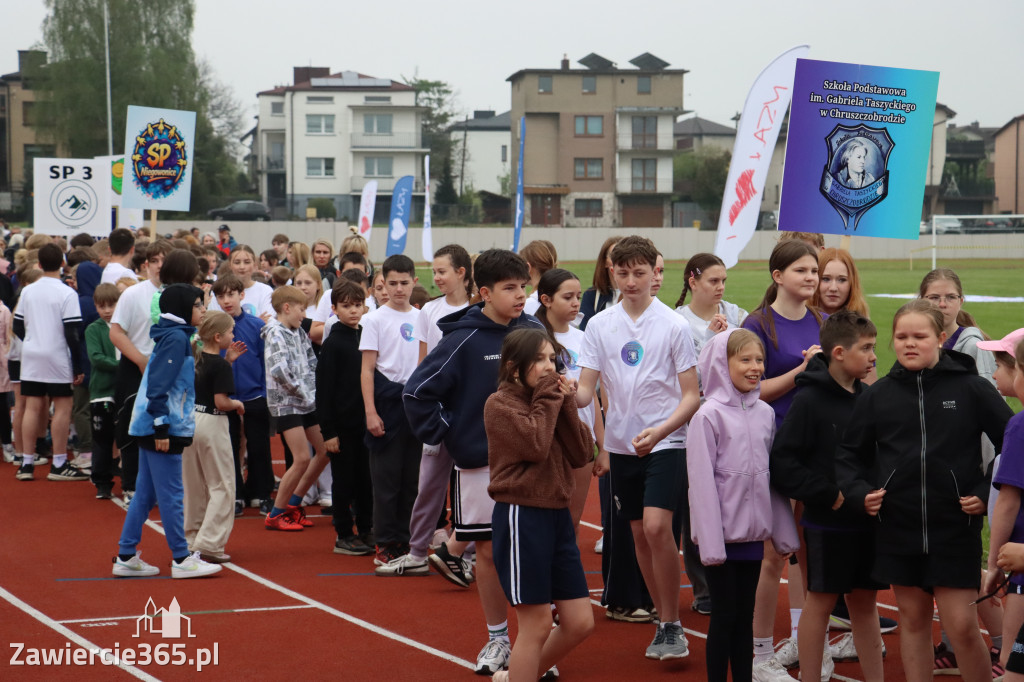 Fotorelacja: Uroczystość otwarcia stadionu miejskiego w Łazach po rewitalizacji
