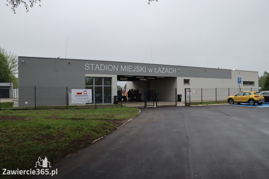 Fotorelacja: Uroczystość otwarcia stadionu miejskiego w Łazach po rewitalizacji