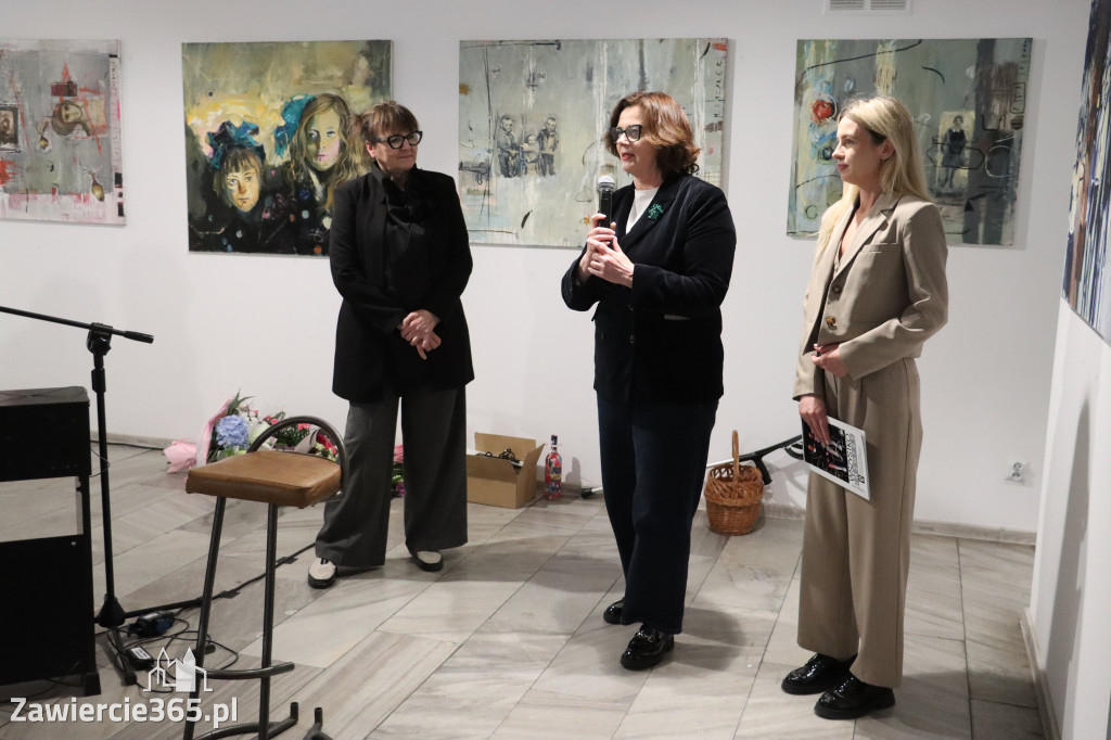 Fotorelacja: Wernisaż wystawy Małgorzaty Lazarek w MOK Zawiercie