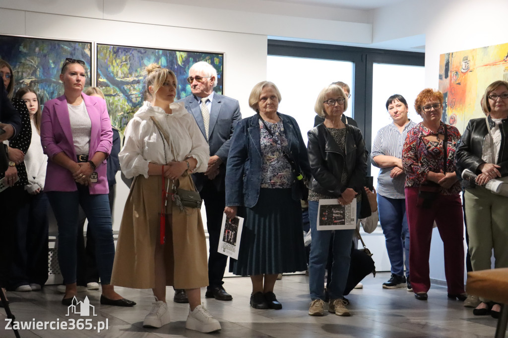 Fotorelacja: Wernisaż wystawy Małgorzaty Lazarek w MOK Zawiercie