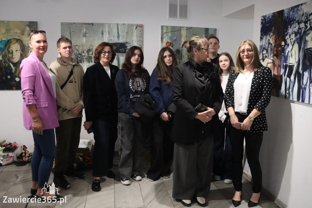 Fotorelacja: Wernisaż wystawy Małgorzaty Lazarek w MOK Zawiercie